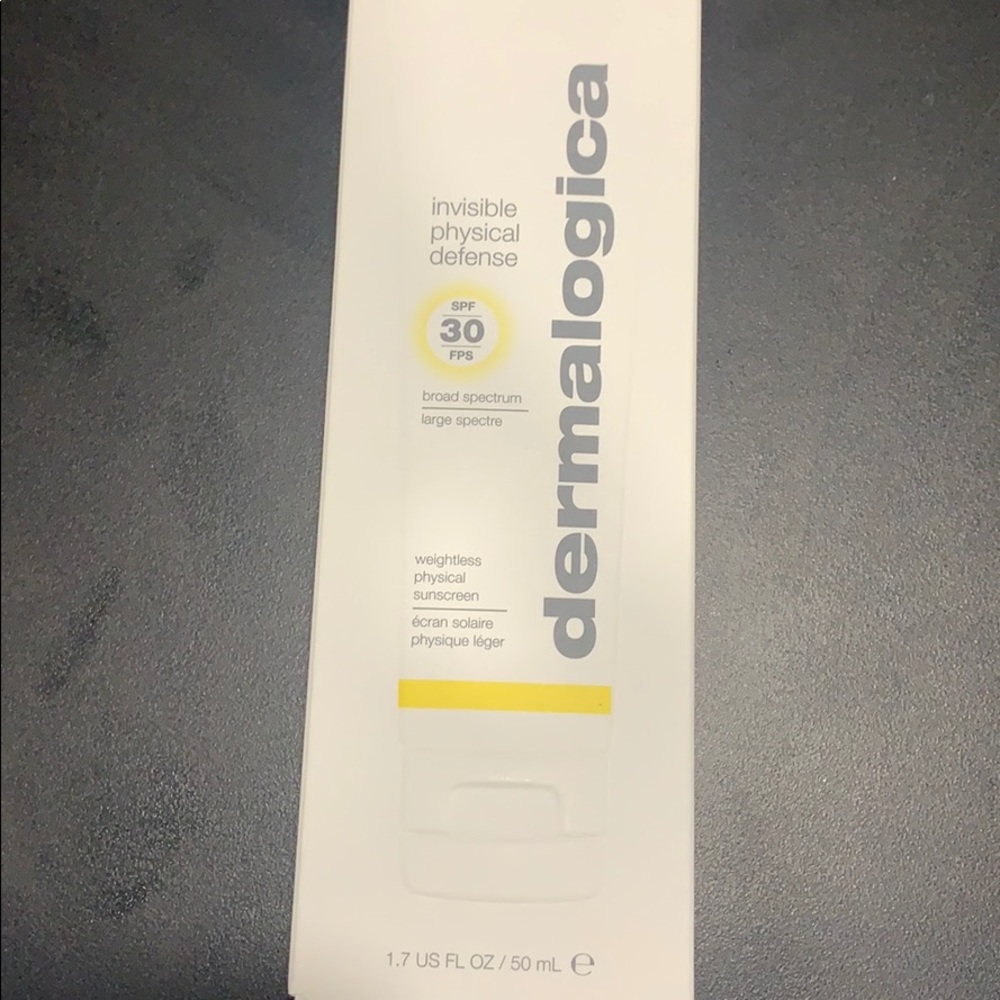 Invisible physical defense SPF 30 ☀️